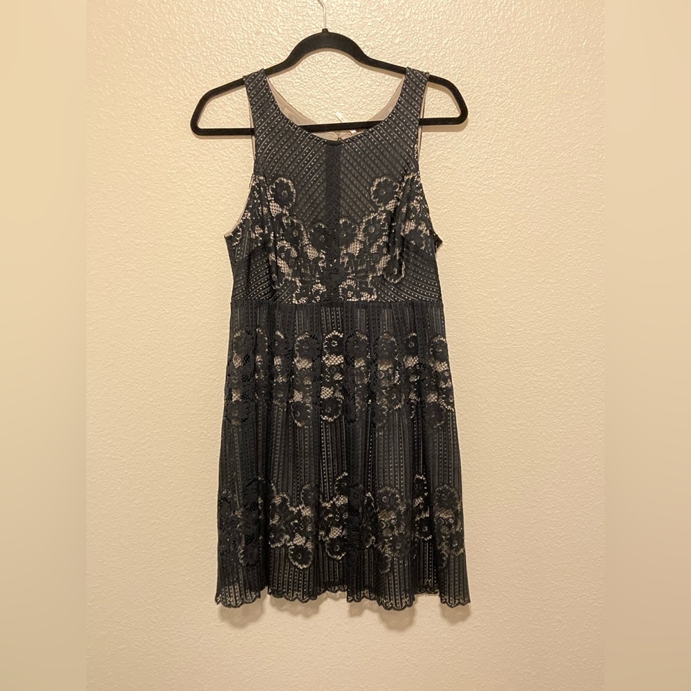 FREE PEOPLE -0005 - Classy Black Lace Cocktail Dress